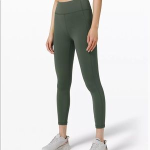 Lululemon Green workout pants w ribbed bottoms & High Waist